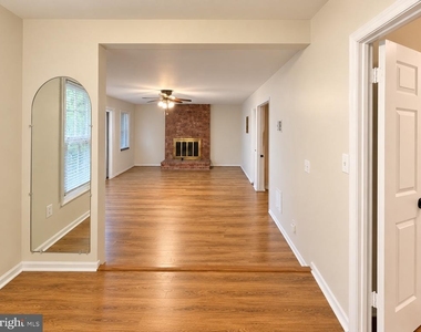 13205 Rippling Brook Drive - Photo Thumbnail 9