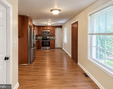 13205 Rippling Brook Drive - Photo Thumbnail 7