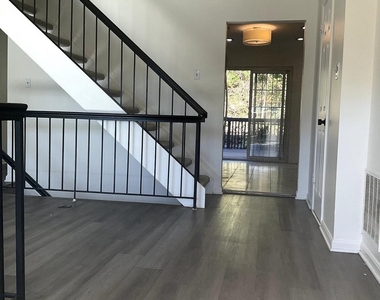 14764 Mcknew Road - Photo Thumbnail 5