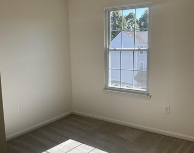 14764 Mcknew Road - Photo Thumbnail 10