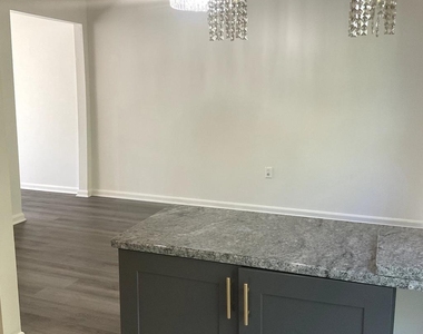 14764 Mcknew Road - Photo Thumbnail 4