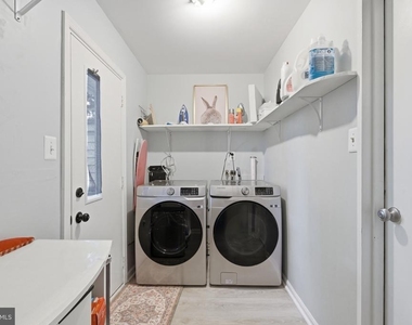 13805 Bonsal Lane - Photo Thumbnail 6