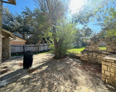 7311 Danwood Dr - Photo Thumbnail 23