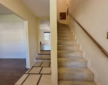 7311 Danwood Dr - Photo Thumbnail 2