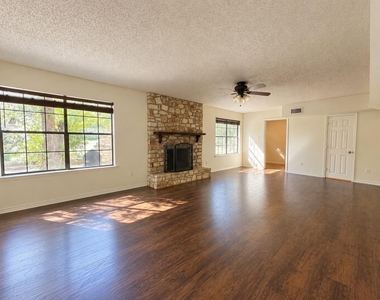 7311 Danwood Dr - Photo Thumbnail 10