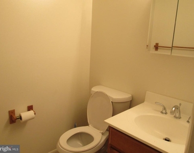 447 Heather Ridge Drive - Photo Thumbnail 4