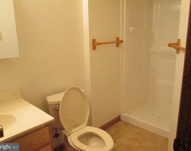 447 Heather Ridge Drive - Photo Thumbnail 10