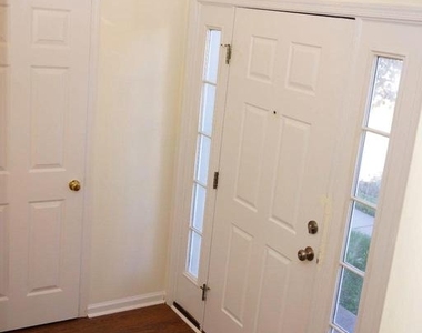 590 Eisenhower Drive - Photo Thumbnail 1