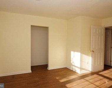 590 Eisenhower Drive - Photo Thumbnail 28