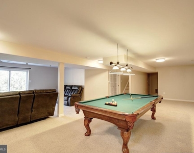 8322 Jordan Valley Way - Photo Thumbnail 26