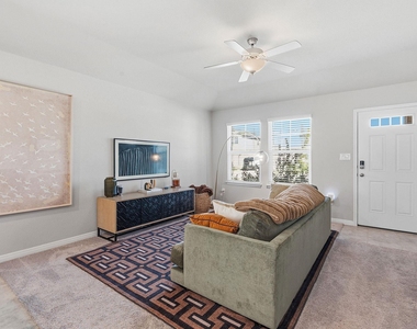 14505 Heartland Dr - Photo Thumbnail 2