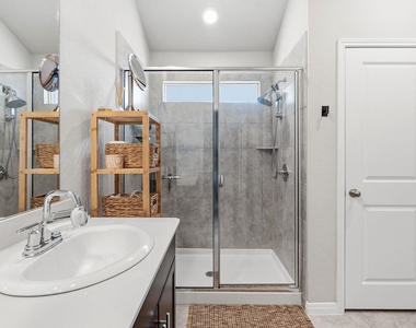 14505 Heartland Dr - Photo Thumbnail 16