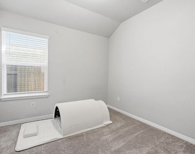 14505 Heartland Dr - Photo Thumbnail 21