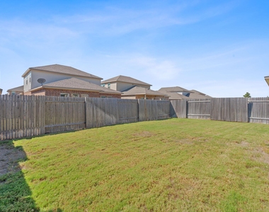 14505 Heartland Dr - Photo Thumbnail 25