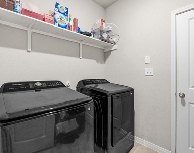 14505 Heartland Dr - Photo Thumbnail 23