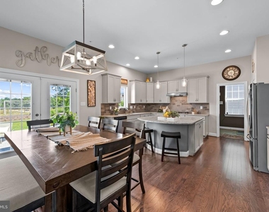 6408 Paddington Street - Photo Thumbnail 14