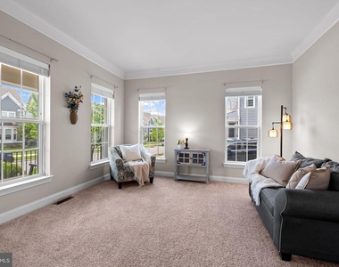 6408 Paddington Street - Photo Thumbnail 7