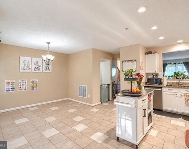 41 Blue Heron Court - Photo Thumbnail 6