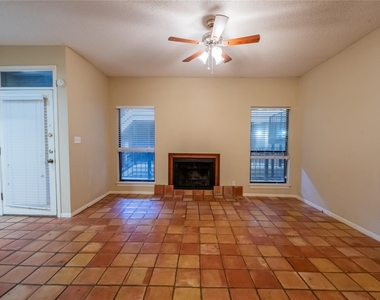 1910 Robbins Pl - Photo Thumbnail 1