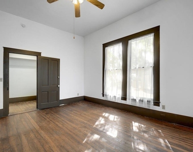 304 Olive St - Photo Thumbnail 13