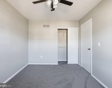 807 Joshua Tree Court - Photo Thumbnail 18