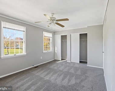 807 Joshua Tree Court - Photo Thumbnail 23