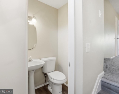 807 Joshua Tree Court - Photo Thumbnail 8