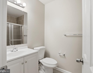 807 Joshua Tree Court - Photo Thumbnail 27