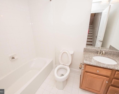 2507 Rolling Forest Drive - Photo Thumbnail 31
