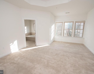 2507 Rolling Forest Drive - Photo Thumbnail 11