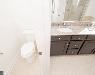 2507 Rolling Forest Drive - Photo Thumbnail 16