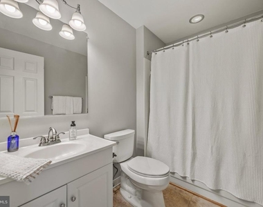 1206 Farley Court N - Photo Thumbnail 19