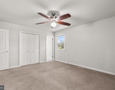 7500 Sandalwood Court - Photo Thumbnail 17