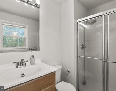 7500 Sandalwood Court - Photo Thumbnail 19