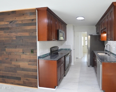 2045 Derringer Road - Photo Thumbnail 9