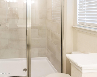 2252 Windward Cay Lane - Photo Thumbnail 14
