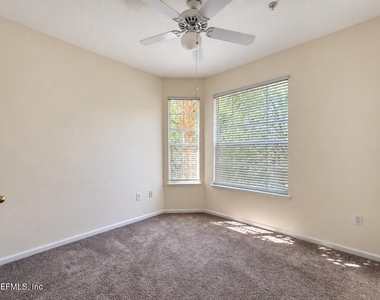 10550 Baymeadows Road - Photo Thumbnail 15