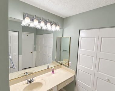 6213 Lake Tahoe Drive - Photo Thumbnail 18