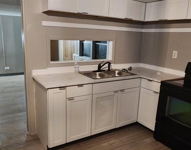 7561 Sonia Drive - Photo Thumbnail 4