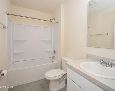 52 Oakleaf Way - Photo Thumbnail 20