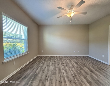 7361 Hilladale Creek Lane - Photo Thumbnail 11