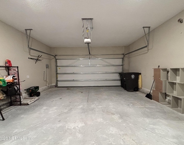 7361 Hilladale Creek Lane - Photo Thumbnail 33