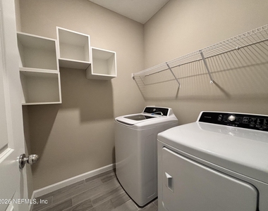 7361 Hilladale Creek Lane - Photo Thumbnail 30