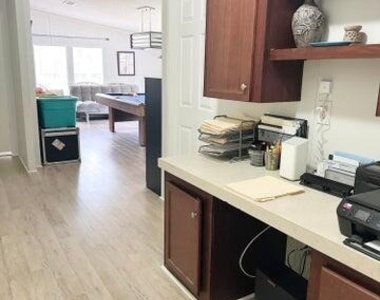 116 Earl Avenue - Photo Thumbnail 3