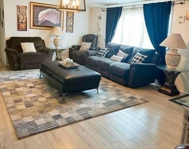 116 Earl Avenue - Photo Thumbnail 7