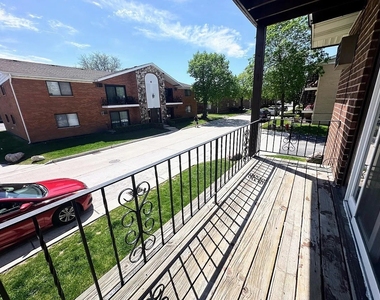 38 W 65th Street - Photo Thumbnail 13