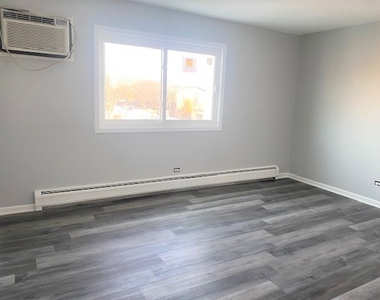 38 W 65th Street - Photo Thumbnail 6