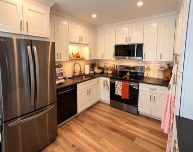 1195 Minhinette Drive - Photo Thumbnail 5