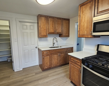 3244 N Osceola Avenue - Photo Thumbnail 6