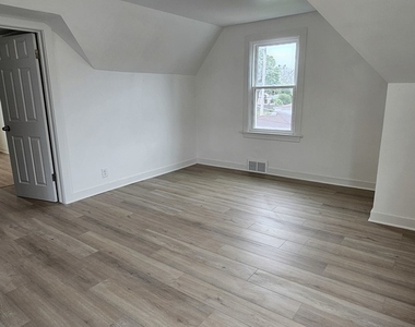 3244 N Osceola Avenue - Photo Thumbnail 15